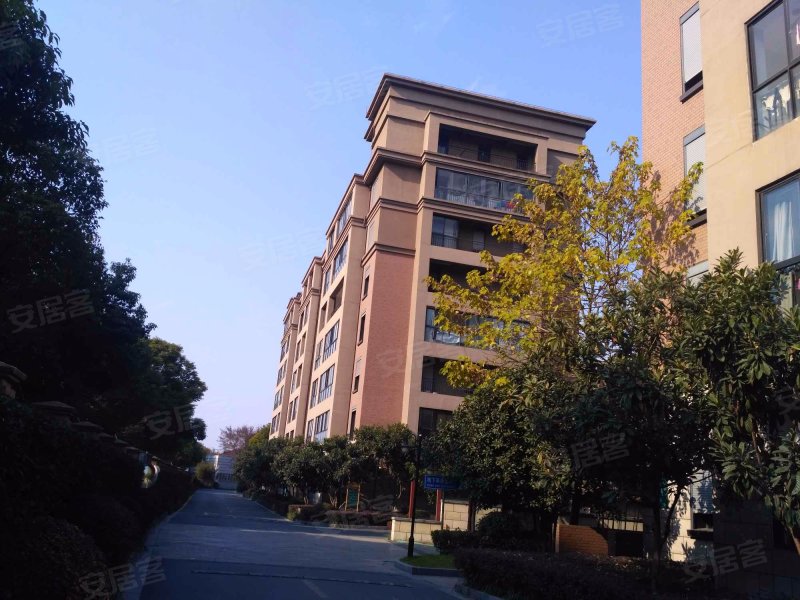 朗诗绿岛(公寓住宅) 