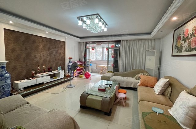 双雁花苑4室2厅160㎡170万二手房图片