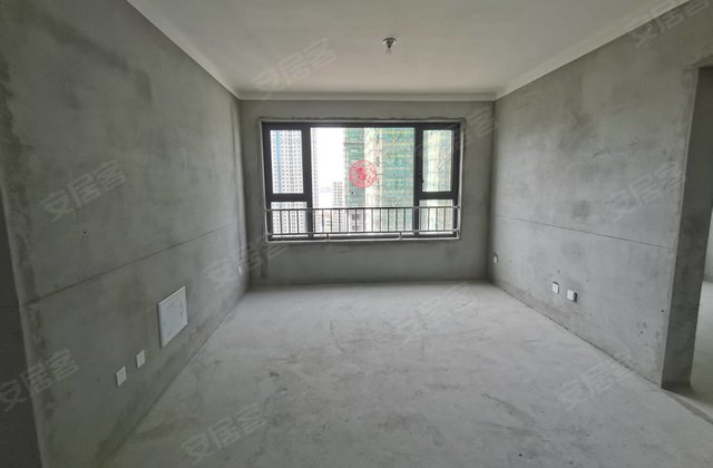 绿地世纪峯汇4室2厅138㎡76万二手房图片