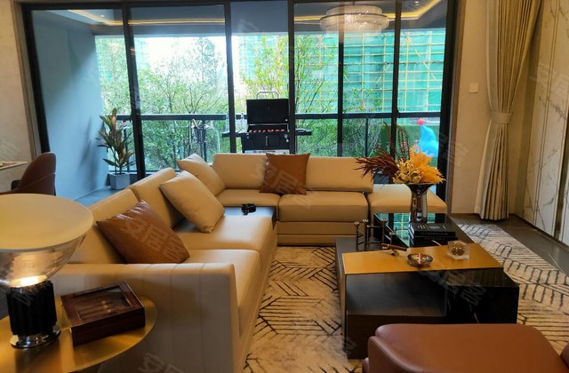 江上院交通方便,附近鹰潭码头,住着舒适,南北通透