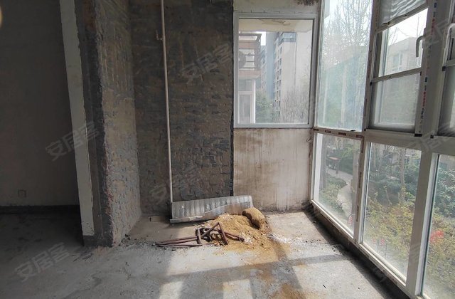 建业桂园3室2厅135㎡52.8万二手房图片