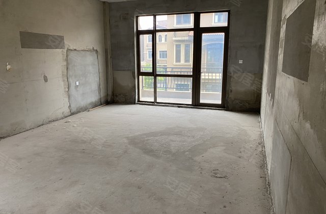 碧桂园翡翠郡(别墅)5室3厅249㎡375万二手房图片