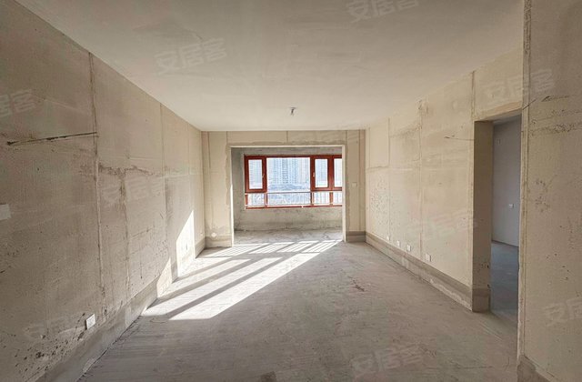 儒泰正荣府4室2厅148㎡150万二手房图片