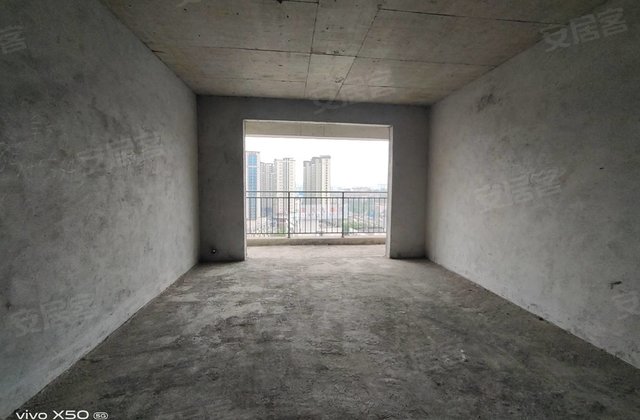 中天鹭鸶湾一期3室2厅130㎡76.8万二手房图片