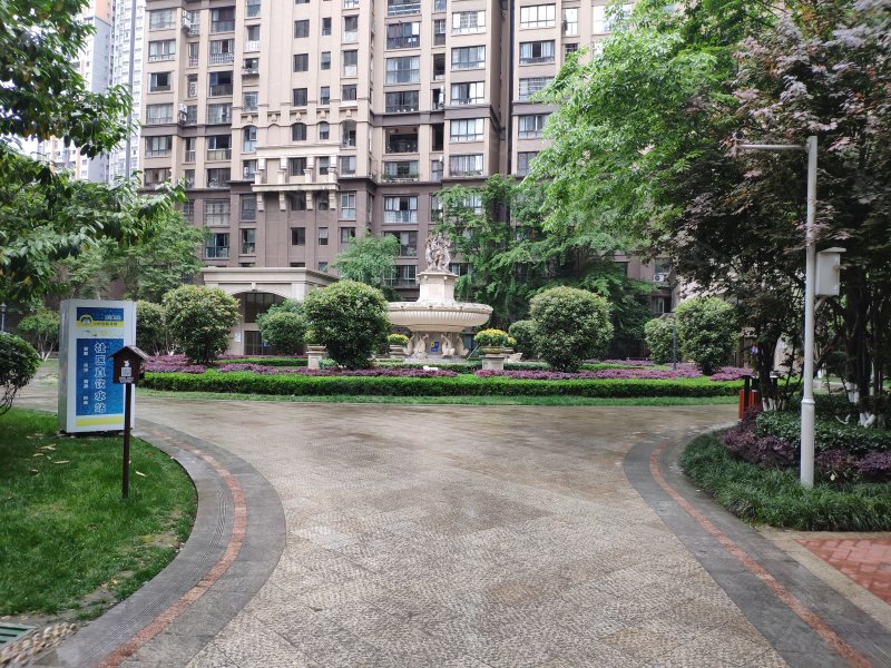 置信逸都花园a区