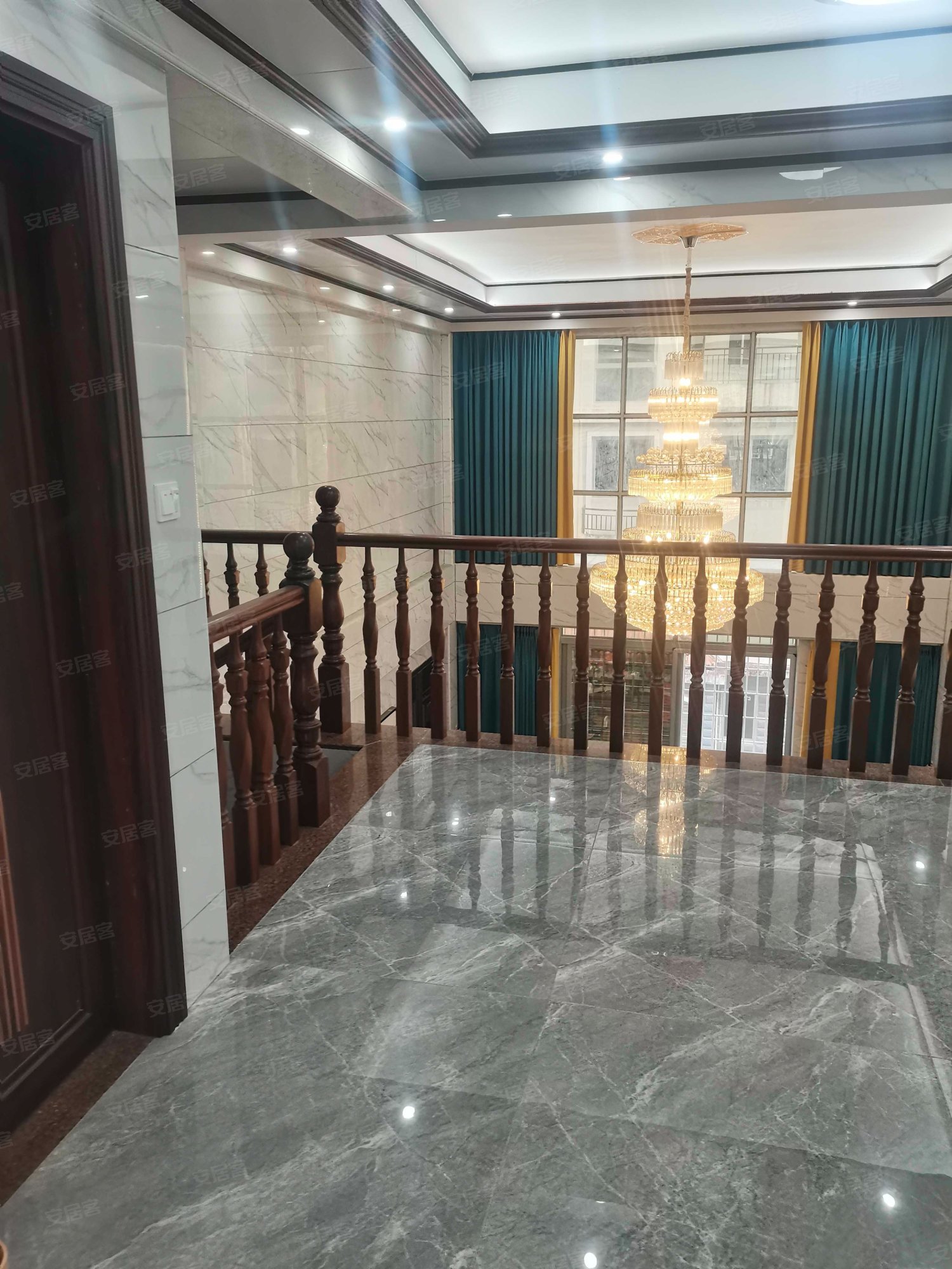 银湖花园(公寓住宅)5室3厅4卫