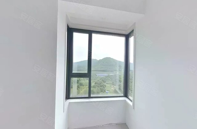 海洋绿洲3室2厅152㎡50万二手房图片