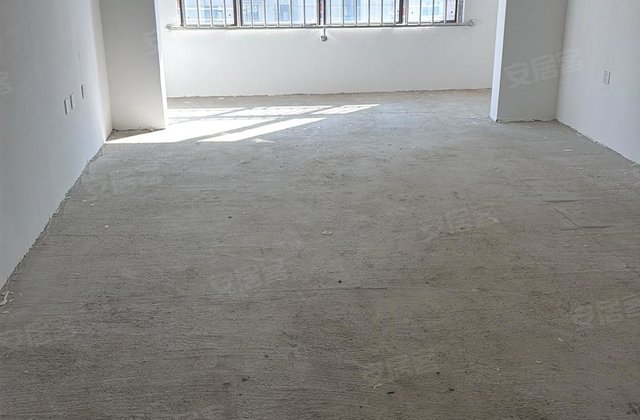 御龙尚府东苑3室1厅126.45㎡54万二手房图片