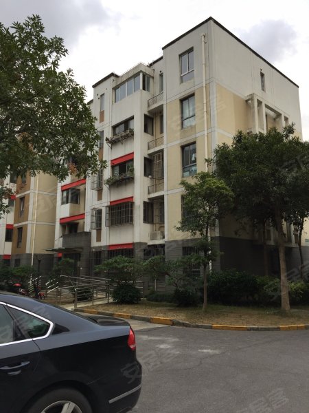 世博家园十四街坊 