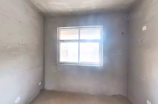 华韵金澜国际二期小区3室2厅136㎡80万二手房图片