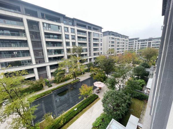 融创溪山春晓一期2号地块