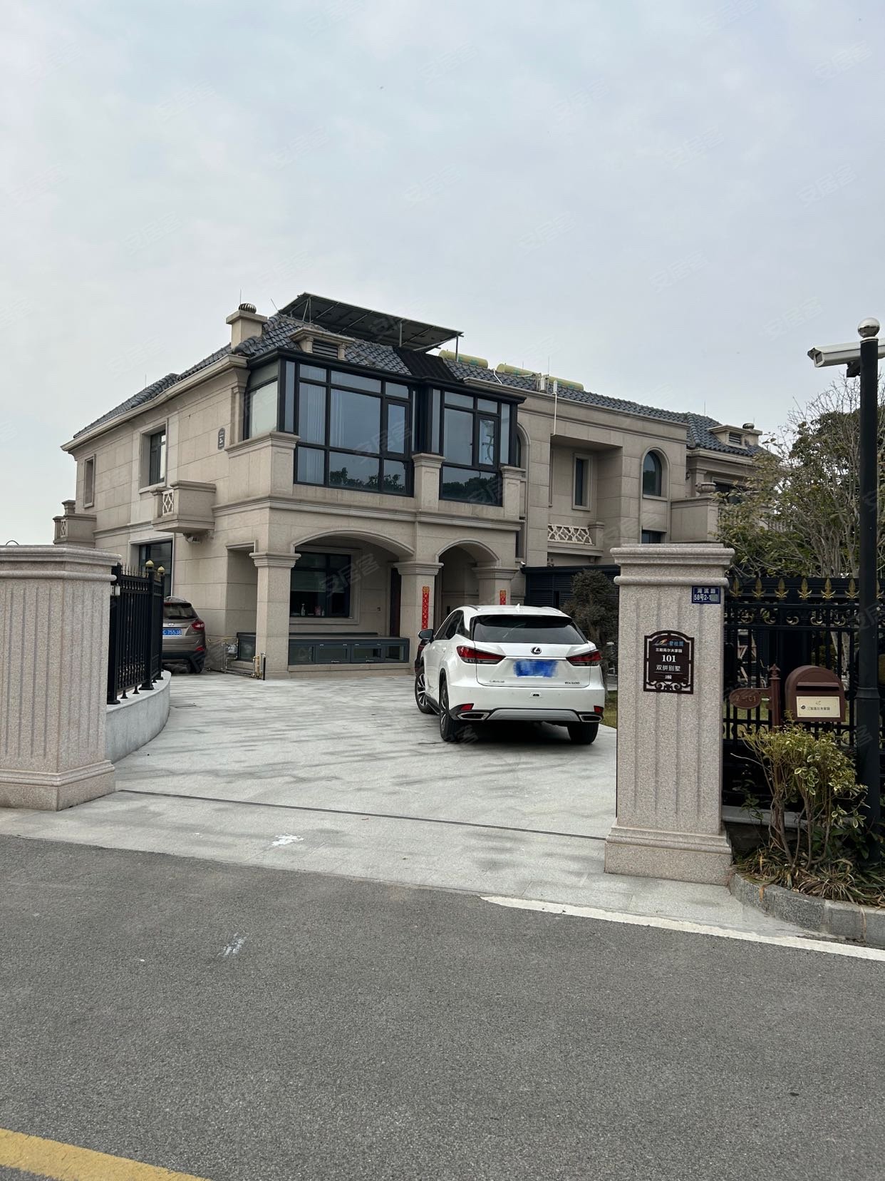 碧桂园凤凰岛6室5厅8卫