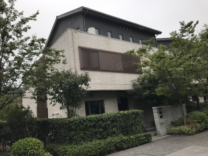 裕沁湖畔庭(别墅)