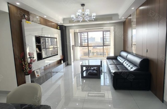 金城国际4室2厅111㎡59.8万二手房图片