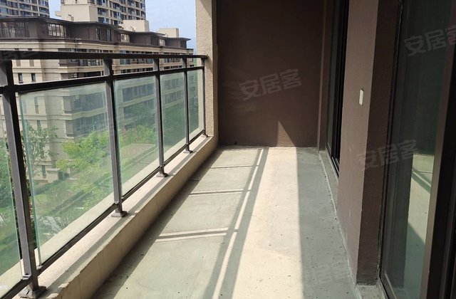 观澜府3室2厅128㎡110万二手房图片