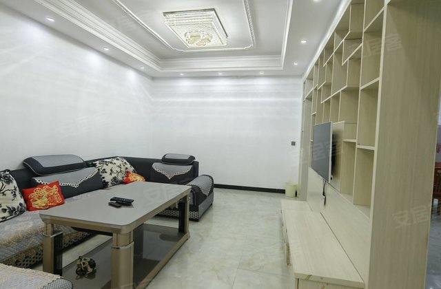 龙泉头小区5室2厅236㎡68万二手房图片