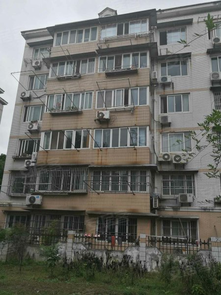 鹤北新村二街坊 