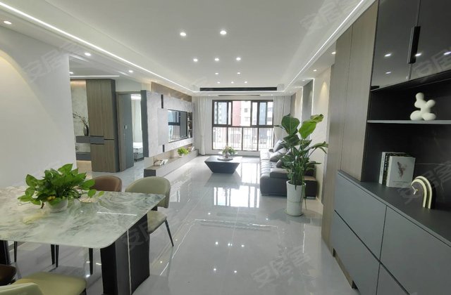 云辰国际4室2厅133㎡52.8万二手房图片