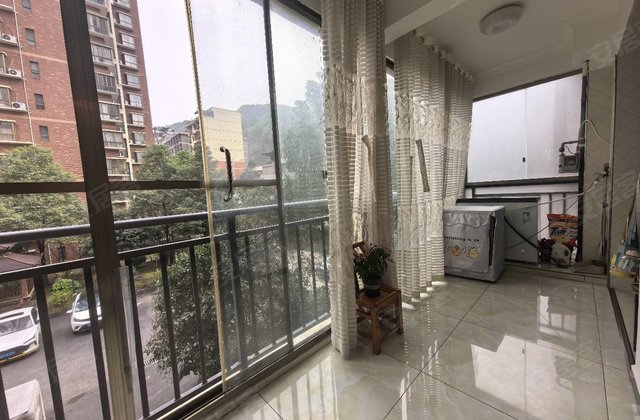 华府书香名苑3室1厅100㎡43.8万二手房图片