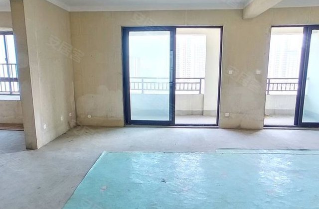 中梁首府(濂溪)4室2厅140㎡165万二手房图片