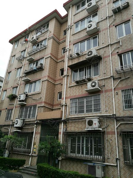 航东路606弄小区