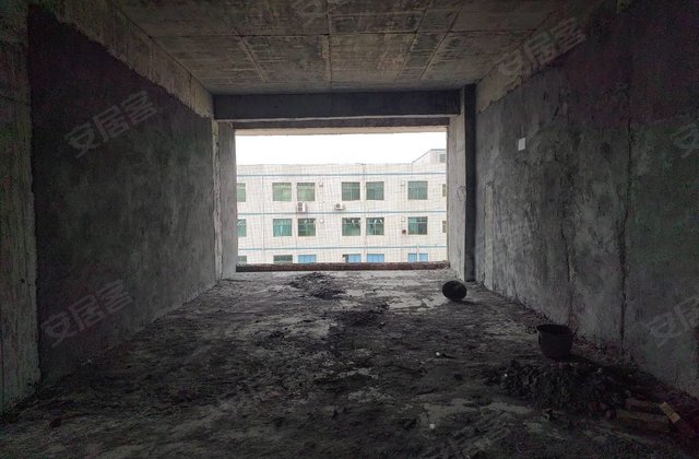 茶场安置小区3室2厅130㎡38.8万二手房图片