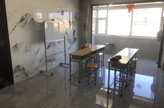 宁城华府2室1厅106㎡55万二手房图片