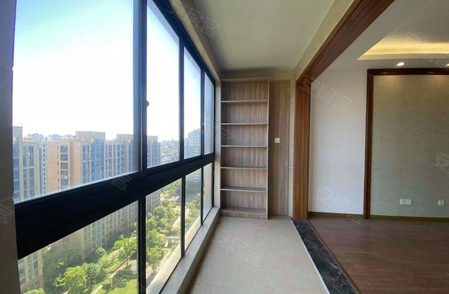 金洲海景4室2厅110.43㎡100万二手房图片