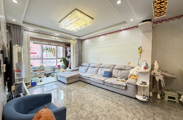 东方世家3室2厅110㎡89.9万二手房图片