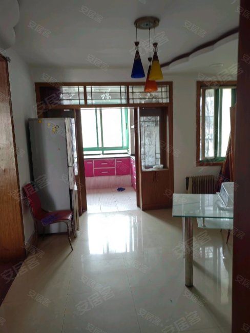 星加坡花园4室2厅2卫