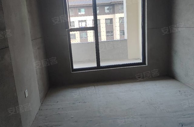 康桥玖玺台3室2厅125㎡56万二手房图片