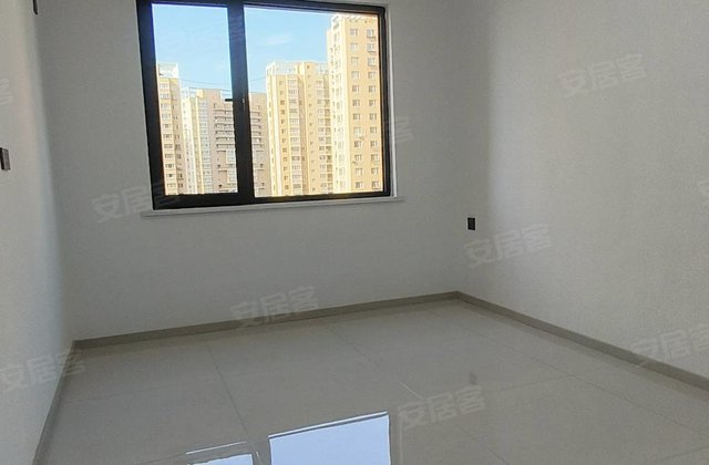 日新小区2室1厅70㎡17万二手房图片