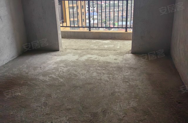 西湖国际2室2厅86㎡36万二手房图片