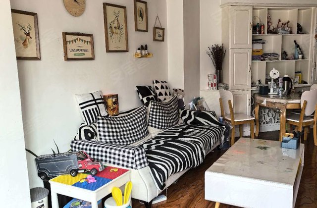 华龙祥瑞城小区2室2厅90㎡66万二手房图片