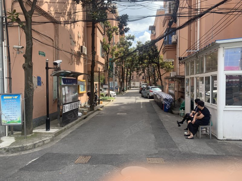 新德路361,363,367号小区 