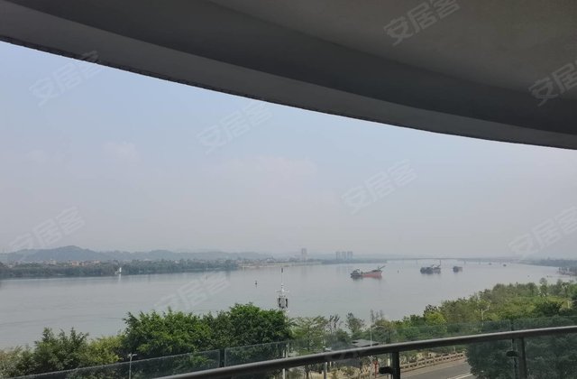 金信蓝湾豪庭5室2厅294.3㎡235万二手房图片