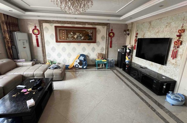 金色花园3室2厅128㎡100万二手房图片