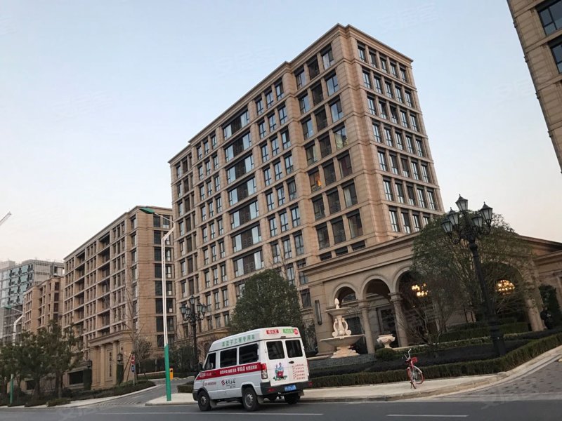 绿城玉兰公馆(公寓住宅) 