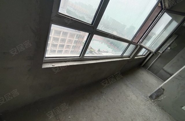 佳信国际公馆3室2厅119㎡75万二手房图片