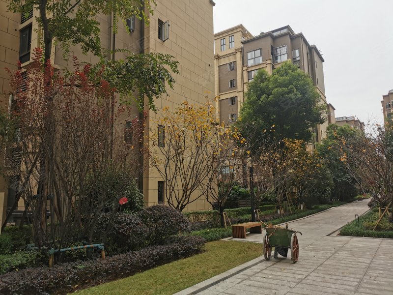 融创春晖十里雍和府