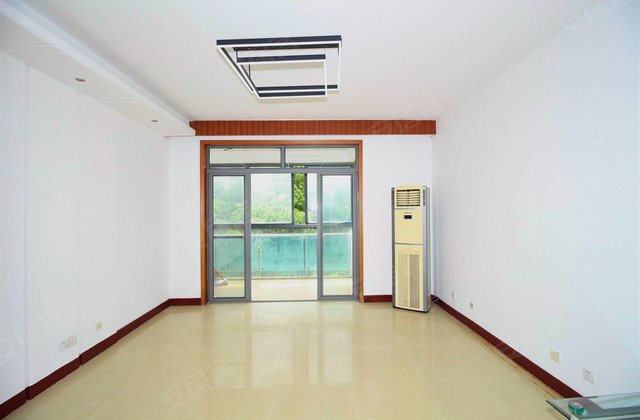 绿地国际花都郁金苑3室2厅123.11㎡185万二手房图片