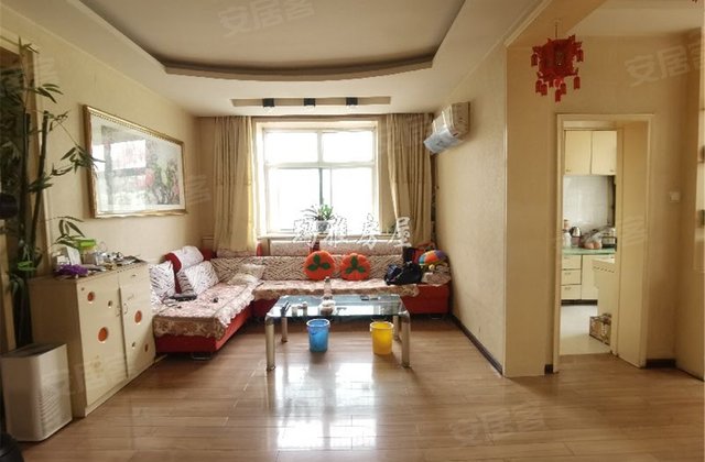 玛雅房屋 房源,市中心精装三室 送家具家电 三层