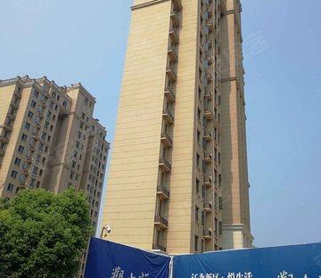 观山悦 高楼层采光充足 停车方便 交通便捷 精装好房