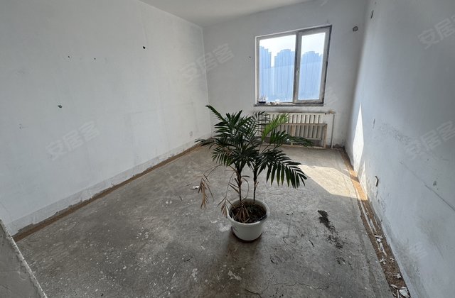 日新小区2室1厅72.16㎡12.5万二手房图片