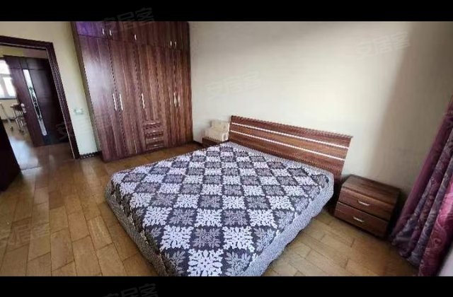 学苑小区(珲春)2室1厅115㎡37万二手房图片