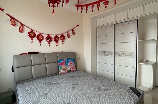 至尊帝都花园3室2厅123㎡70万二手房图片