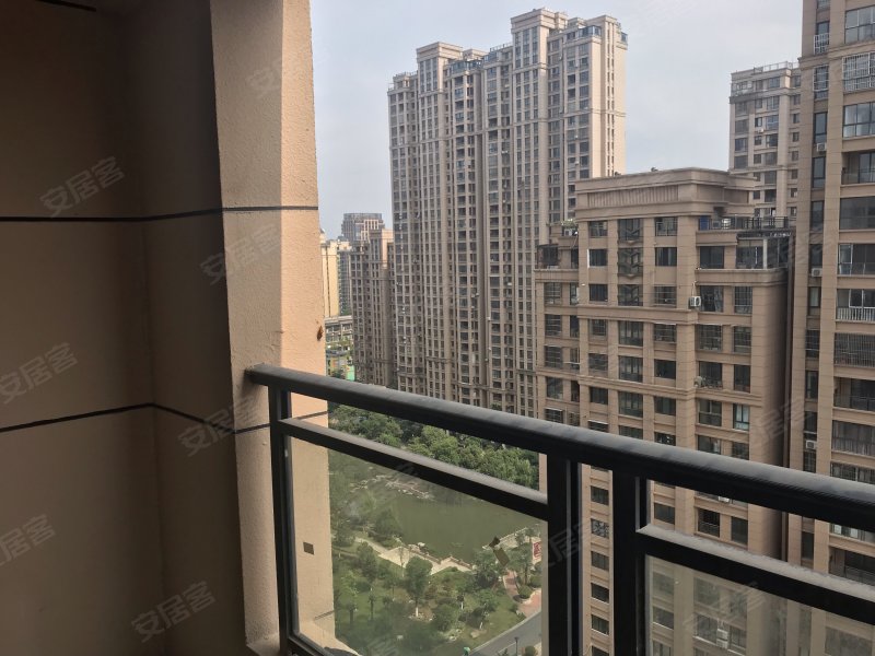 新里西斯莱公馆