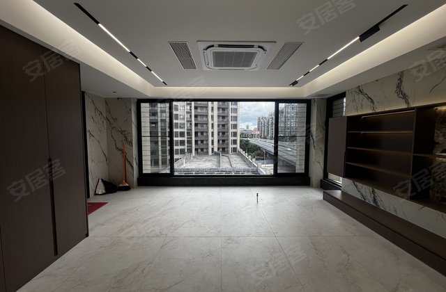 瑞兴悦珑湾4室2厅186.09㎡163.8万二手房图片