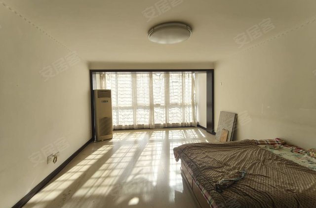 宏运翠海花园一期3室2厅136㎡49.8万二手房图片