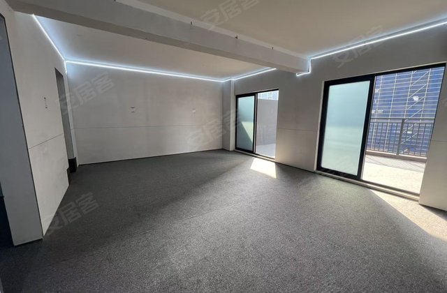 融创宏泰学府壹号3室2厅110㎡69.8万二手房图片